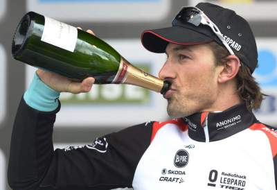 Cancellara se acerca a Sagan en el World Tour